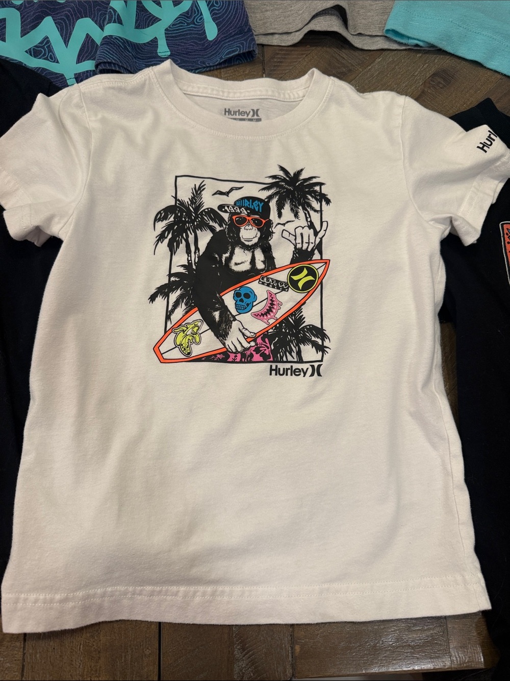 Hurley Kids Graphic Tees Variety Pack - Black, White, Gray, Blue, Teal - Picture 8 of 11